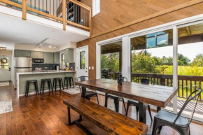 Fox Wood Path Getaway